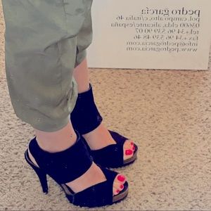 Pedro Garcia Navy Heels